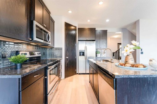 277 Panora Way Nw, Calgary, AB - Indoor Photo Showing Kitchen With Stainless Steel Kitchen With Upgraded Kitchen