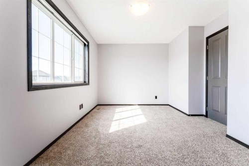 277 Panora Way Nw, Calgary, AB - Indoor Photo Showing Other Room