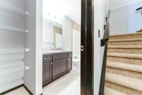 277 Panora Way Nw, Calgary, AB - Indoor