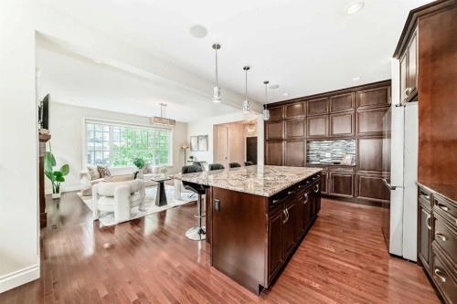 60 Hong Kong Road Sw, Calgary, AB - Indoor Photo Showing Kitchen With Upgraded Kitchen