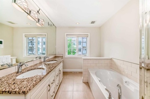 60 Hong Kong Road Sw, Calgary, AB - Indoor Photo Showing Bathroom
