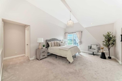 60 Hong Kong Road Sw, Calgary, AB - Indoor Photo Showing Bedroom