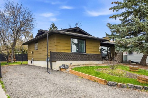 103 Thorson Crescent, Okotoks, AB - Outdoor