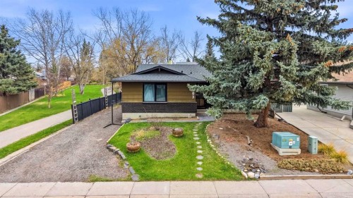 103 Thorson Crescent, Okotoks, AB - Outdoor