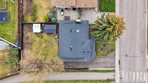 103 Thorson Crescent, Okotoks, AB - Outdoor