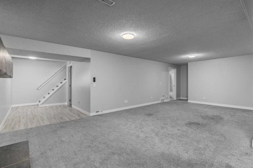 36 Bearberry Crescent Nw, Calgary, AB - Indoor Photo Showing Other Room
