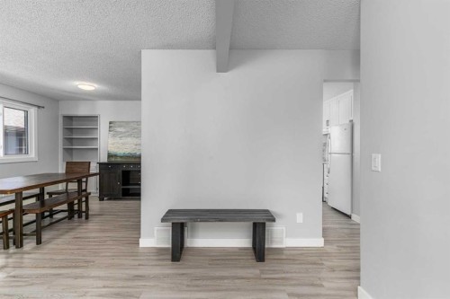 36 Bearberry Crescent Nw, Calgary, AB - Indoor
