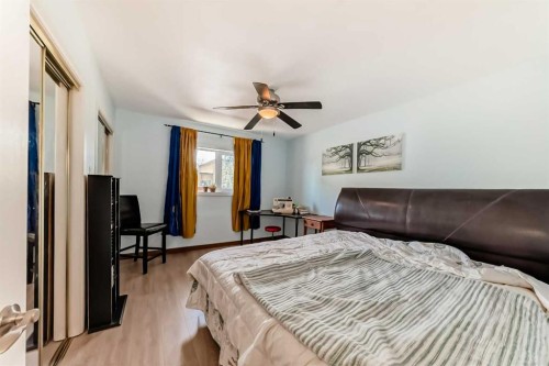 604 69 Avenue Sw, Calgary, AB - Indoor Photo Showing Bedroom