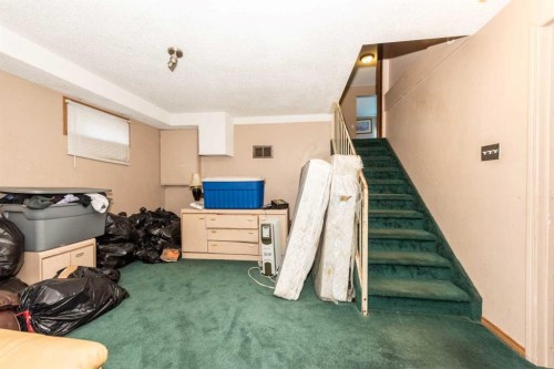 27 Ventura Way Ne, Calgary, AB - Indoor