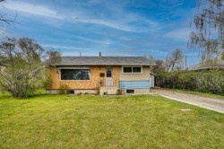 8316 43 Avenue NW Calgary, AB T3B 1X9