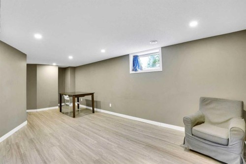 8316 43 Avenue Nw, Calgary, AB - Indoor