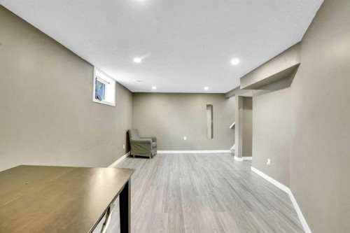 8316 43 Avenue Nw, Calgary, AB - Indoor Photo Showing Basement