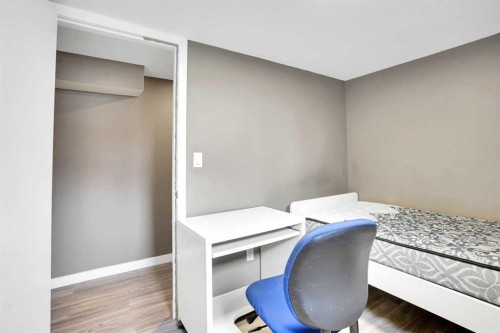 8316 43 Avenue Nw, Calgary, AB - Indoor