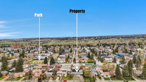 8316 43 Avenue Nw, Calgary, AB - Outdoor With View