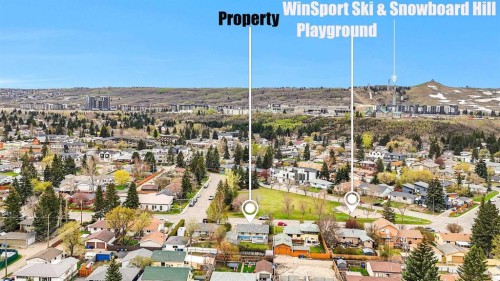8316 43 Avenue Nw, Calgary, AB - Outdoor With View