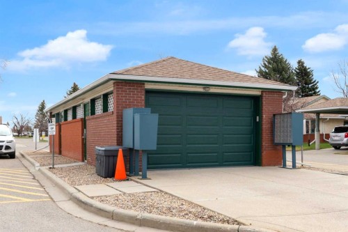 2831 Dovely Park Se, Calgary, AB - Outdoor With Exterior