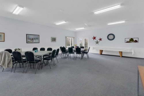 2831 Dovely Park Se, Calgary, AB - Indoor Photo Showing Other Room