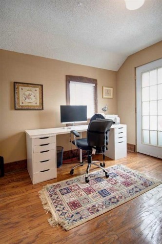 616 9 Avenue Ne, Calgary, AB - Indoor Photo Showing Office
