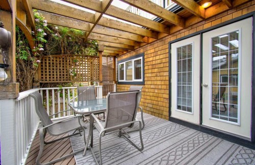 616 9 Avenue Ne, Calgary, AB - Outdoor With Deck Patio Veranda With Exterior