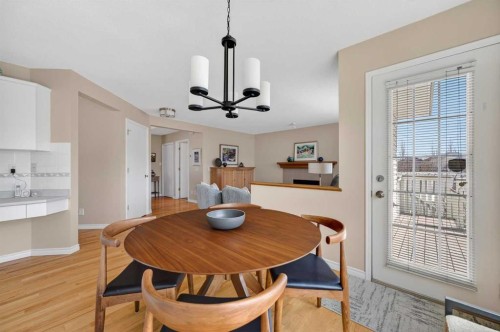 213 Citadel Gardens Nw, Calgary, AB - Indoor Photo Showing Dining Room