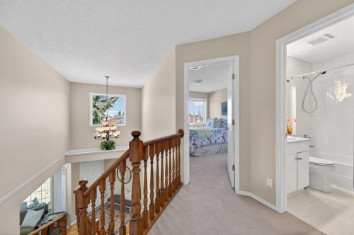 213 Citadel Gardens Nw, Calgary, AB - Indoor Photo Showing Other Room
