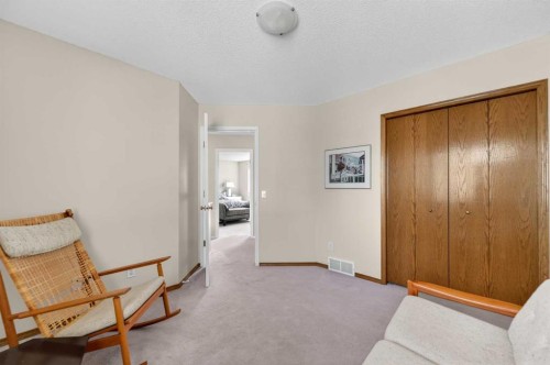 213 Citadel Gardens Nw, Calgary, AB - Indoor