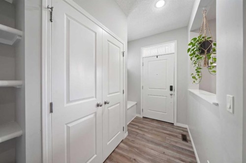 39 Heritage Boulevard, Cochrane, AB - Indoor Photo Showing Other Room