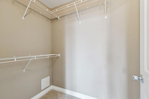 108-990 Centre Avenue Ne, Calgary, AB - Indoor With Storage