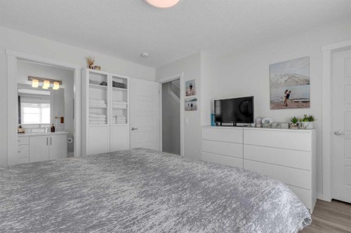 302-260 Rowley Way Nw, Calgary, AB - Indoor Photo Showing Bedroom