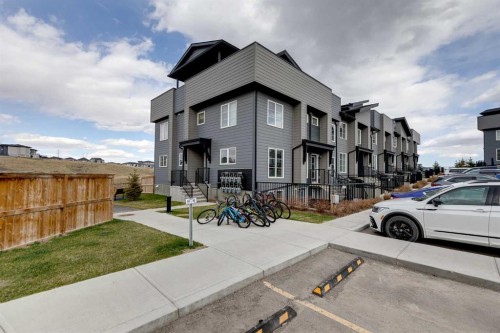 302-260 Rowley Way Nw, Calgary, AB - Outdoor