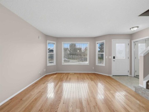128 Taradale Drive Ne, Calgary, AB - Indoor Photo Showing Other Room