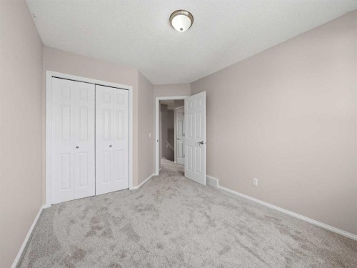 128 Taradale Drive Ne, Calgary, AB - Indoor