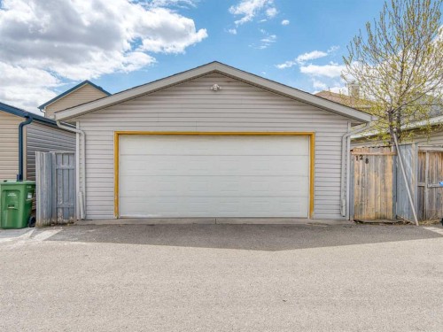128 Taradale Drive Ne, Calgary, AB - Outdoor