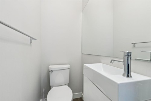 146 Norford Common Nw, Calgary, AB - Indoor Photo Showing Bathroom