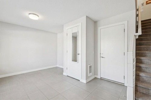 146 Norford Common Nw, Calgary, AB - Indoor Photo Showing Other Room