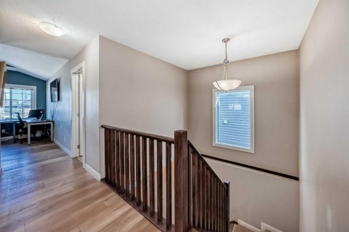 367 Evanspark Gardens Nw, Calgary, AB - Indoor Photo Showing Other Room