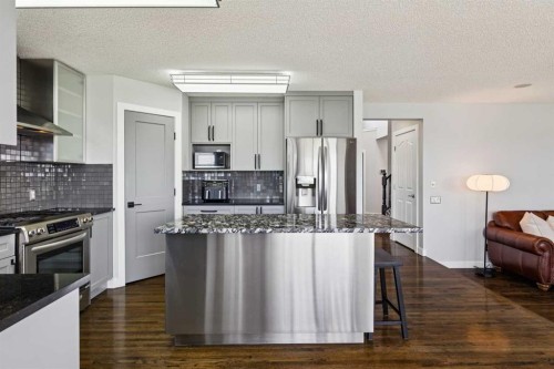 98 Sierra Nevada Green Sw, Calgary, AB - Indoor Photo Showing Kitchen With Stainless Steel Kitchen With Upgraded Kitchen