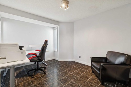 98 Sierra Nevada Green Sw, Calgary, AB - Indoor Photo Showing Office