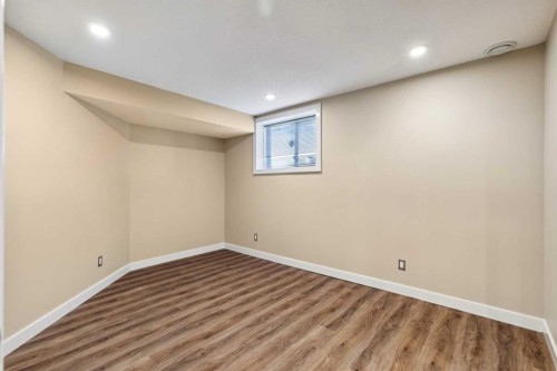 98 Sierra Nevada Green Sw, Calgary, AB - Indoor Photo Showing Other Room