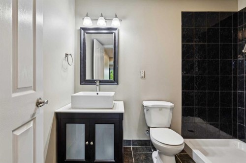 98 Sierra Nevada Green Sw, Calgary, AB - Indoor Photo Showing Bathroom