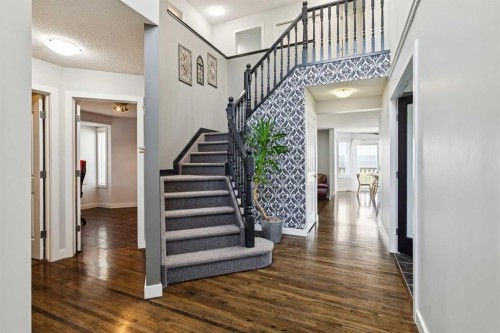 98 Sierra Nevada Green Sw, Calgary, AB - Indoor Photo Showing Other Room