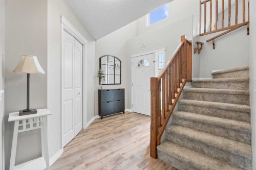 31 Brightondale Close Se, Calgary, AB - Indoor Photo Showing Other Room