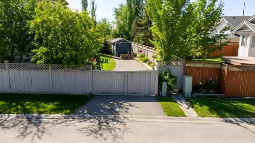 450 Douglas Glen Boulevard Se, Calgary, AB - Outdoor