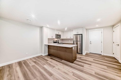 55 Silver Spruce Grove Sw, Calgary, AB - Indoor