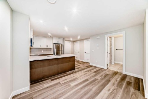 55 Silver Spruce Grove Sw, Calgary, AB - Indoor