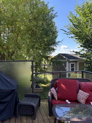 143 Cougarstone Court Sw, Calgary, AB - Outdoor