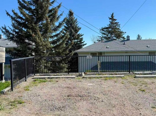 619 Merrill Drive Ne, Calgary, AB - Outdoor