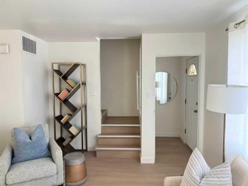 619 Merrill Drive Ne, Calgary, AB - Indoor Photo Showing Other Room