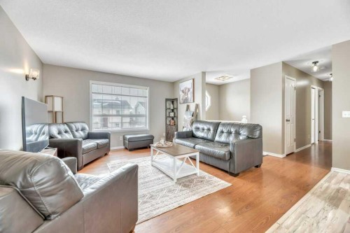 1905 Strathcona Terrace, Strathmore, AB - Indoor Photo Showing Living Room