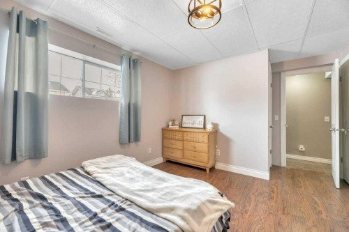 1905 Strathcona Terrace, Strathmore, AB - Indoor Photo Showing Bedroom